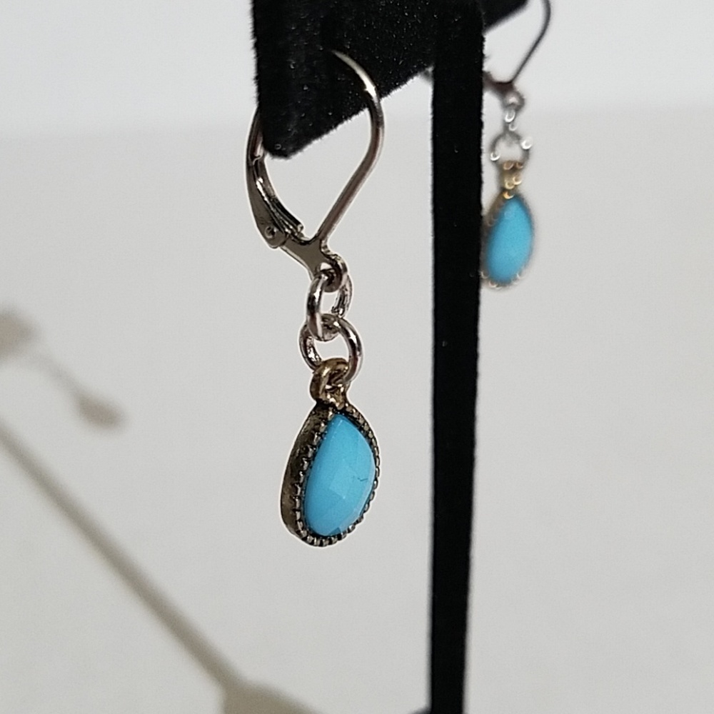 Handmade earrings turquoise colored cabochon J33